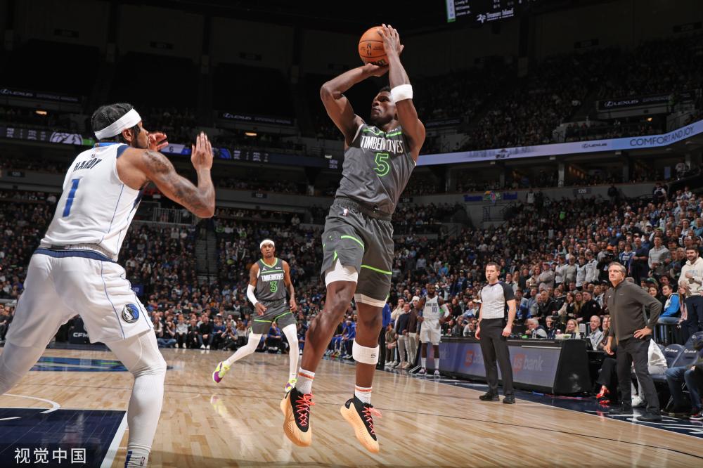 他将在与日 他将在与日