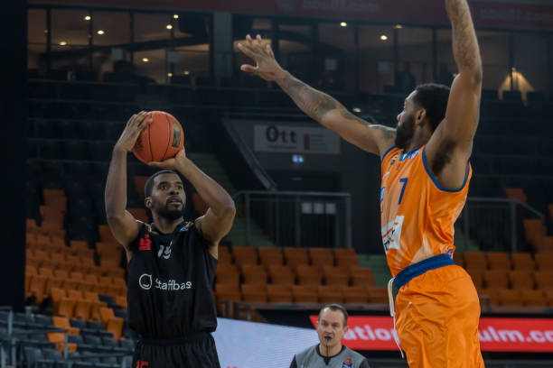 的双重考量 的双重考量