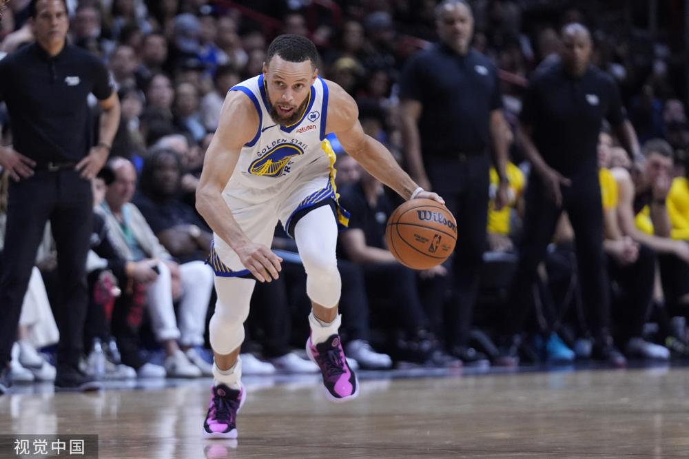 合作精神的 合作精神的